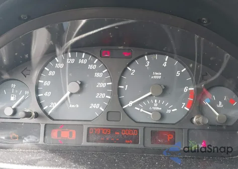 2001 BMW 325Ci из США, поврежденный, VIN WBABS33441J456610